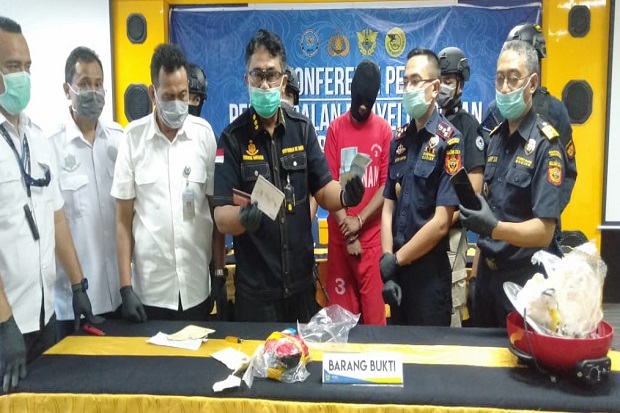 Polisi Gagalkan Penyelundupan Panci dari Malaysia Berisi 1 Kg Sabu