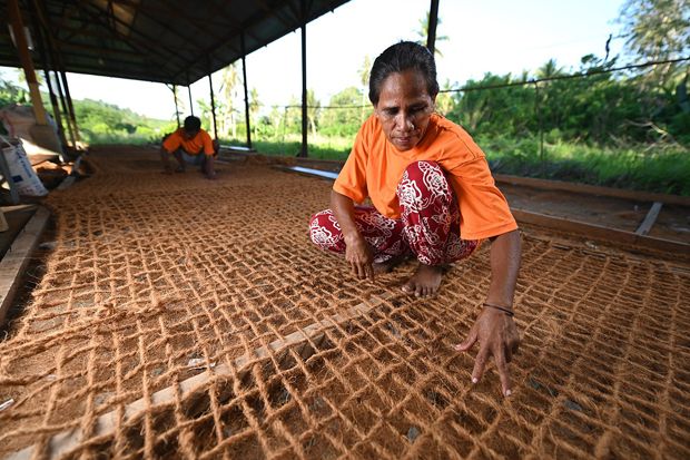 Jangan Buang Limbah Kelapa, di Buli Antam Beli Olahannya