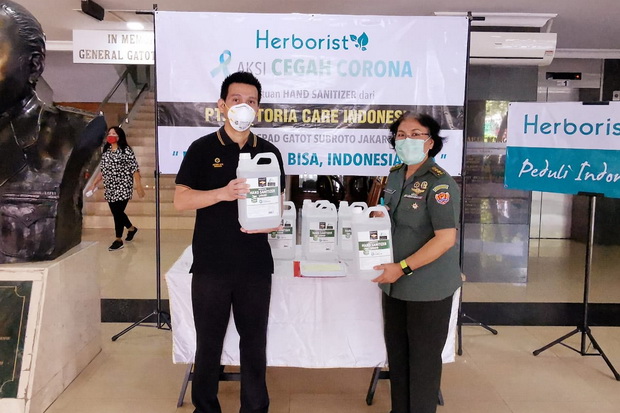 Cegah Corona, Victoria Care Salurkan Bantuan Hand Sanitizer ke RSPAD