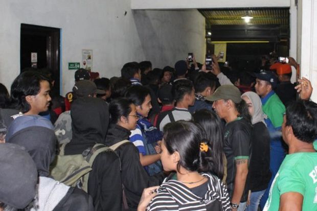 Panpel Siapkan Truk Angkut Bobotoh ke Stadion Gelora Bung Tomo