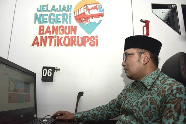 Ridwan Kamil Tertarik Bangun Bus Antikorupsi Milik KPK