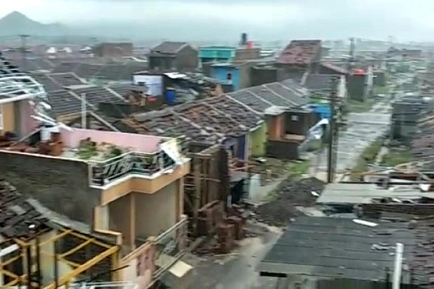 Posko Kesehatan Didirikan di Lokasi Bencana Puting Beliung