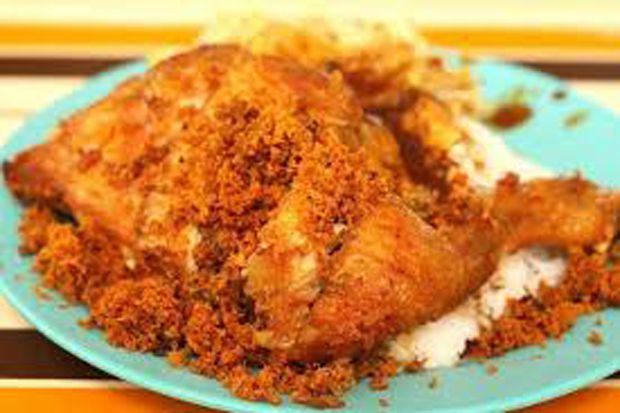 Ayam Goreng Padang Bisa Jadi Pilihan untuk Makan Siang Nanti