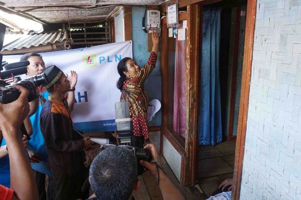 14 Ribu Rumah Tangga Tidak Mampu di Cianjur Dapat Listrik Gratis