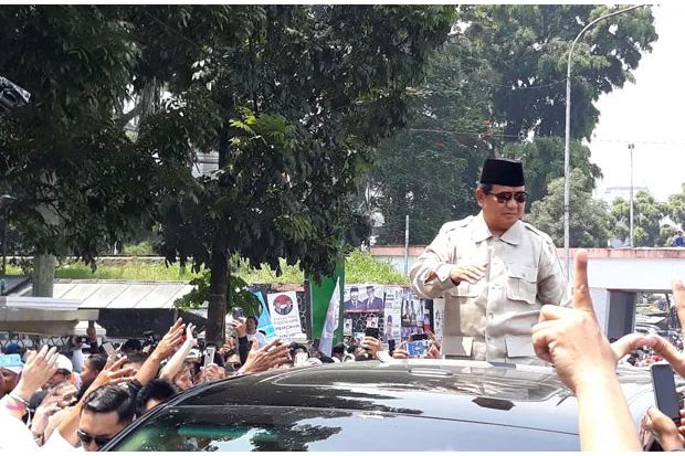 Sebelum Salat Jumat di Masjid Raya Bandung, Prabowo Bertemu Tokoh Persis