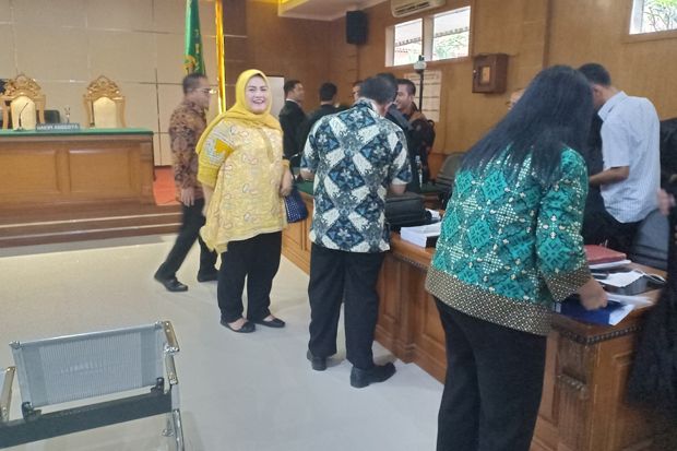 Risih Ditagih Fee, Konsultan Perizinan Meikarta Mengarang Cerita Dibuntuti KPK