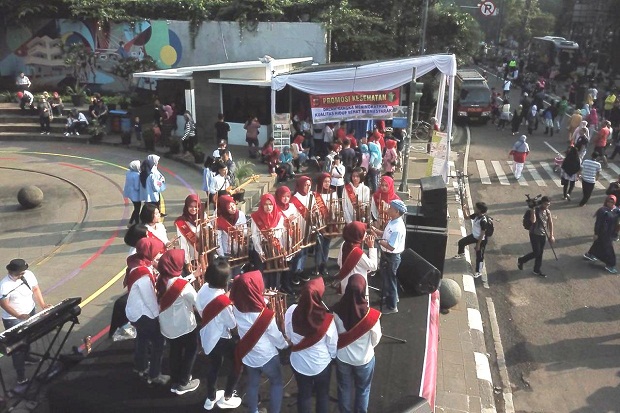 Hari Kartini, Polwan Polda Jabar Gelar Kegiatan di CFD