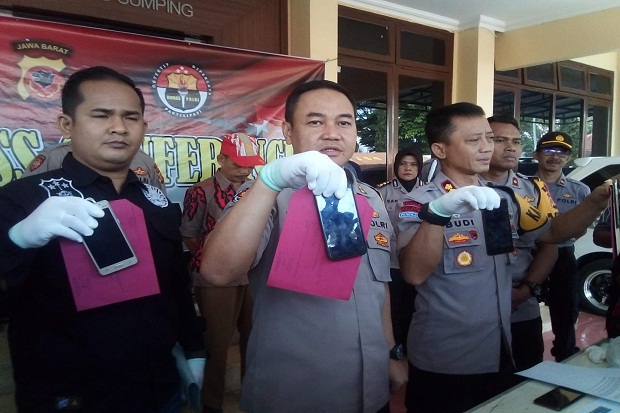 Sebar Hoaks-Ancam Bom KPU Pusat, Guru SD di Garut Ditangkap Polisi