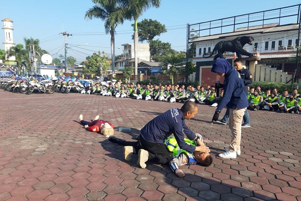 Personel Polres Bandung Dilatih Penanganan Pasien Gawat Darurat