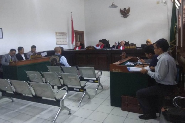 BB1%MC Hadirkan Saksi Boy Samsa dalam Sidang di PN Bandung