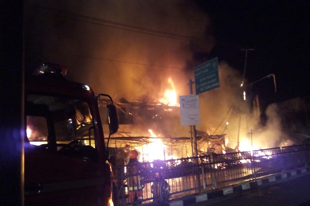 Kebakaran di Pasar Ujungberung Diduga Akibat Korsleting Listrik