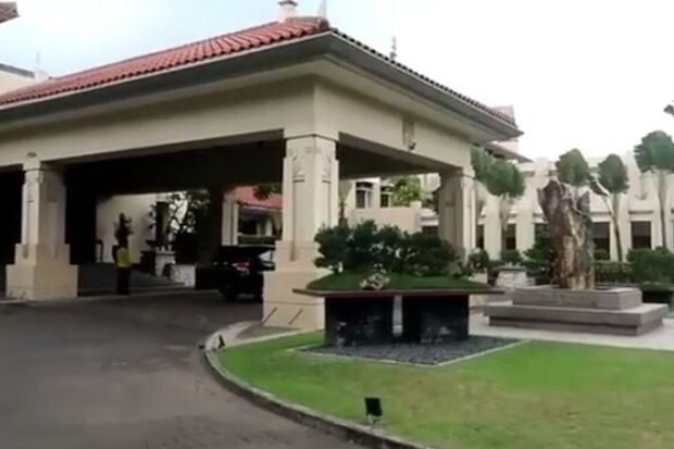 Anggota DPRD KBB Dilantik di Hotel Berbintang, Warga Anggap Pemborosan