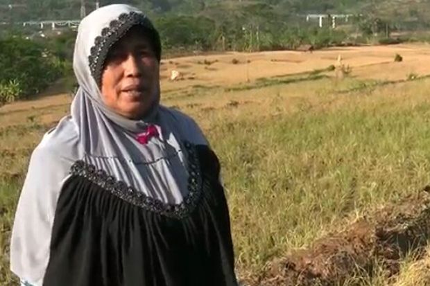 Gagal Panen, Petani di KBB Jadi Pemulung untuk Penuhi Kebutuhan Sehari-hari