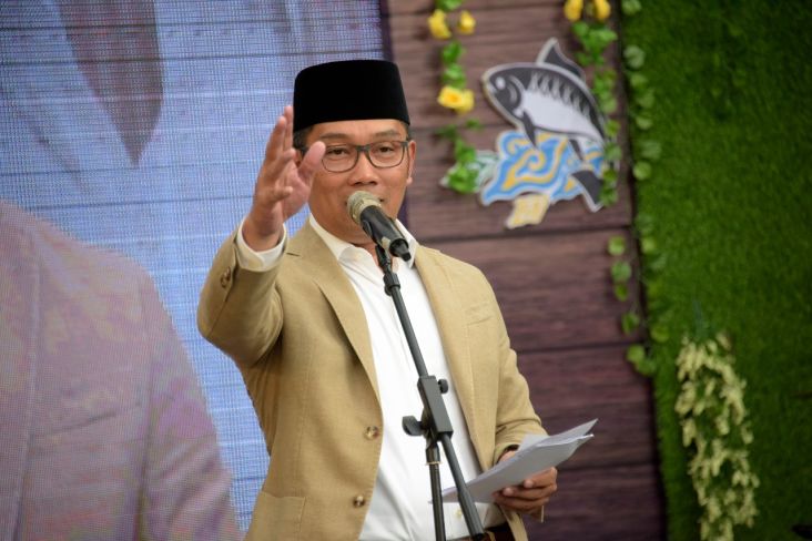 Emil Segera Kaji Aturan Pendukung Perpres Wajib Bahasa Indonesia