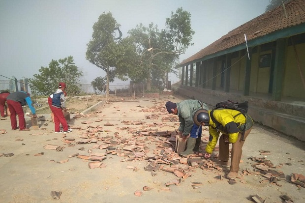 Puting Beliung Terjang Beberapa Desa di Majalengka, Rumah dan Fasum Rusak
