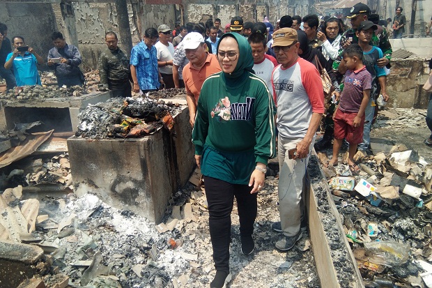 Cellica Janji Segera Bangun Kembali Pasar Jatisari yang Hangus Terbakar