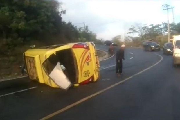 Mobil Rombongan Pengantin Kecelakaan di Tanjakan Gentong