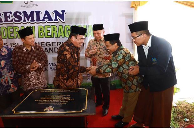 Fachrul Razi Resmikan Rumah Moderasi Beragama di UIN Bandung