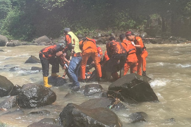 Pemancing Korban Banjir Bandang di Gununghalu Ditemukan Tak Bernyawa