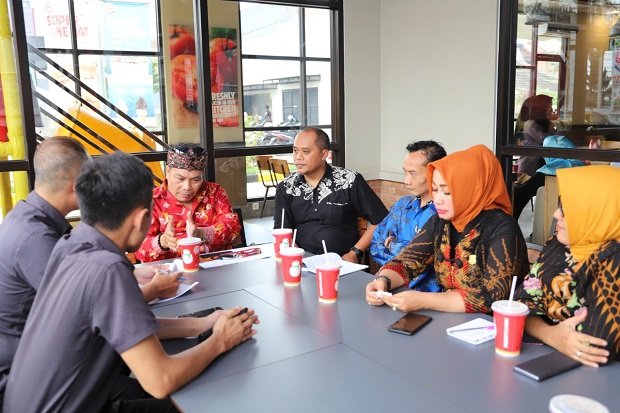 Tindaklanjuti Aduan Warga, DPRD Kota Cimahi Sidak Restoran Cepat Saji