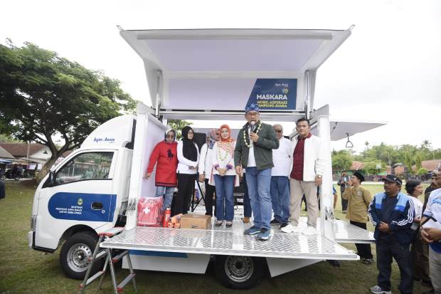 Presiden Jokowi Puji Mobil Aspirasi Kampung Juara