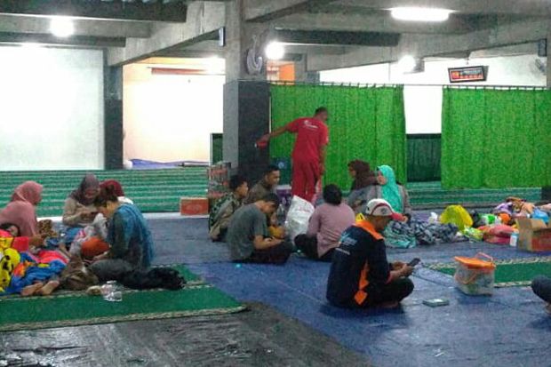 Khawatir Banjir Susulan, Bupati Bandung Barat Imbau Pengungsi Tidak Kembali ke Rumah