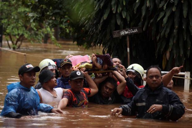 Banjir Terjadi di Mana-Mana, Tidak Usah Saling Menyalahkan