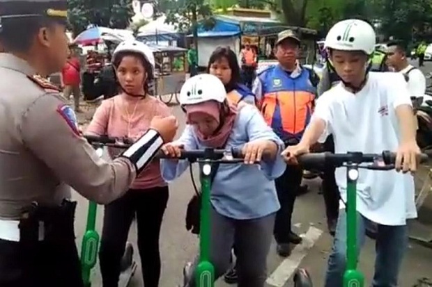 Polisi Tegaskan Skuter Listrik Dilarang Digunakan di Jalan Raya