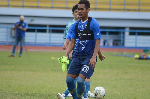 Hari Pertama Latihan Bersama Skuat Persib Bandung, Beni Grogi