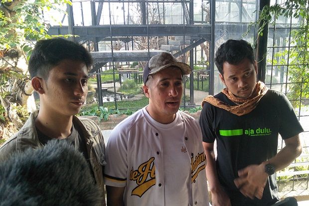 Irfan Hakim dan Panji Buat Vlog di Lembang Park and Zoo, Pengunjung Heboh