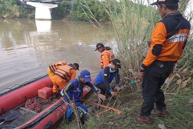 Terpeleset saat Mancing, Bocah 6 Tahun Tenggelam di Sungai Cimanuk Indramayu