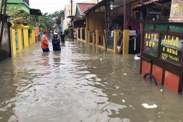 7 Jam Diguyur Hujan, Ratusan Rumah di Kota Bekasi Kebanjiran
