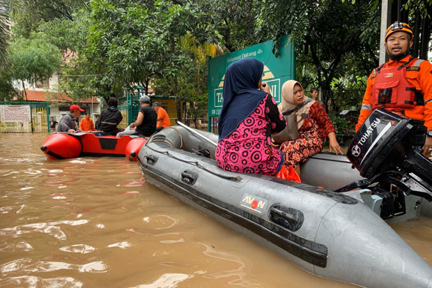 Banjir Lumpuhkan Kota Bekasi