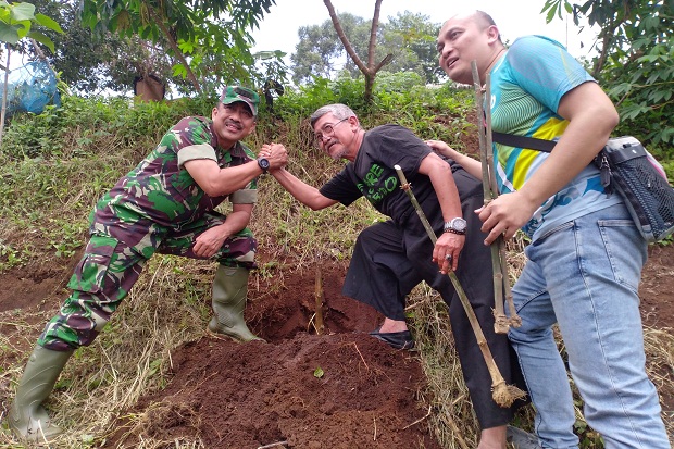 Peduli Lingkungan, Alumni ITB Tanam 95 Ribu Pohon Bambu di Jabar