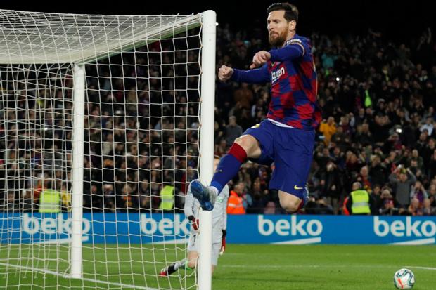 Messi Kembali Antar Barcelona ke Puncak Klasemen