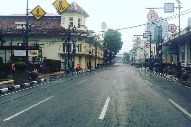 Blokade Dibuka, Sejumlah Ruas Jalan di Bandung Bisa Dilalui tapi Lengang