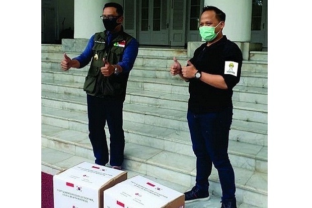Hipmi Jabar Serahkan 5.000 Swab Test Kit Covid-19 dari BKPM ke Gubernur