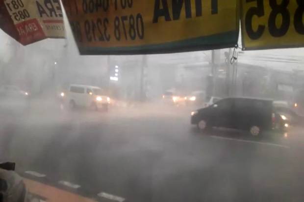 Hari Natal, Kota Semarang Bakal Diguyur Hujan Disertai Petir