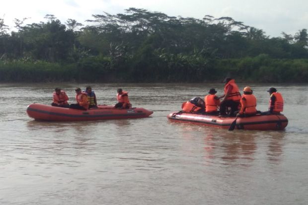 Perahu Terbalik, Penambah Pasir Hilang di Sungai Serayu Banyumas
