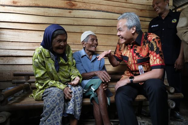 Ganjar Sebut Debat Capres Seru Minta Ampun, Jokowi Lebih Mencubit