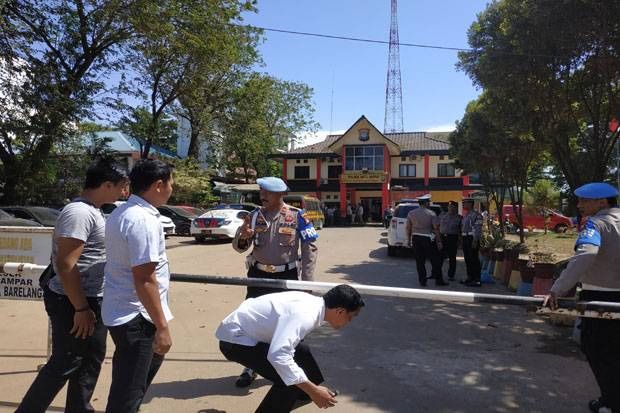 Polisi Tembak Kepala Sendiri di Mapolsek Batu Ambar Batam