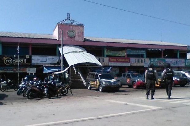 Geger, Benda Mirip Bom Teror Pedagang Pasar Sampang Cilacap
