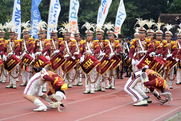Marching Band Akpol Meriahkan Pembukaan Dies Natalis ke-54 Unnes