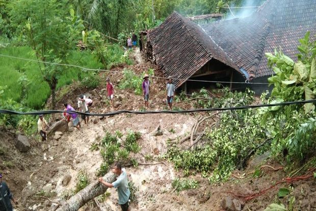 Banjir dan Tanah Longsor di Gunungkidul, 60 Warga Masih Mengungsi