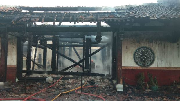Rumah Abu Kompleks Kelenteng Tay Kak Sie Terbakar, 1 Meninggal