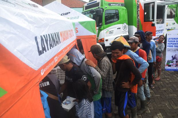 Food Truck ACT Sasar Warga Kampung Nelayan Tanjung Emas Semarang