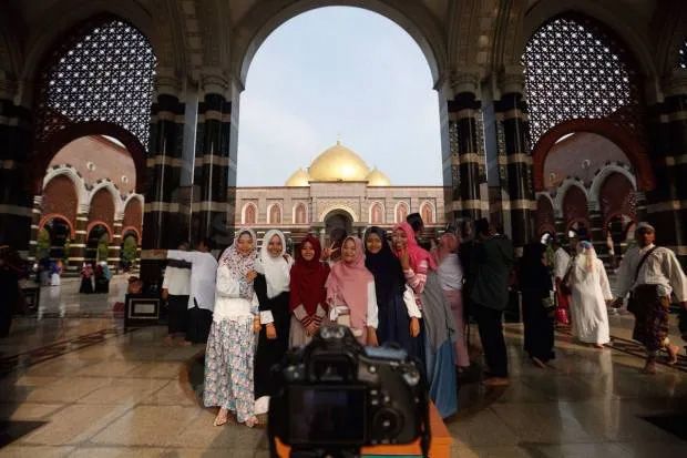 Sederet Cerita Tentang Masjid Kubah Emas Dian Al Mahri Depok