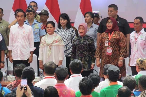 Jokowi Minta Petani Modernisasi Alat Pertanian untuk Tingkatkan Produksi