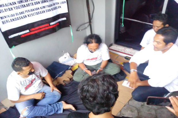 Protes Kebijakan Manajemen, 2 Driver Online di Yogya Mogok Makan