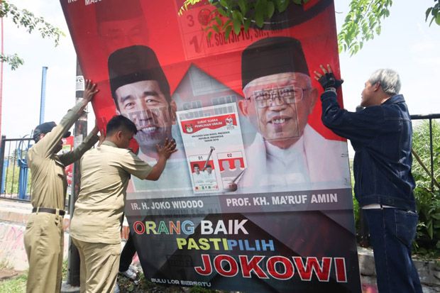 Masa Tenang Pemilu 2019, Ganjar Turunkan Baliho Jokowi-Maruf Amin
